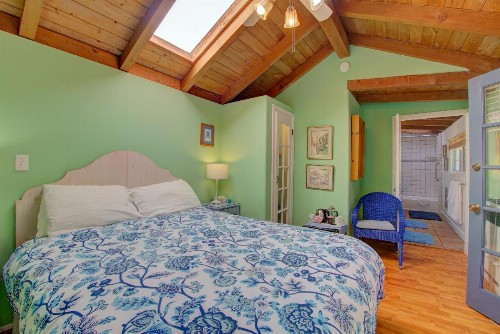 Secret Garden Inn & Cottages - image 35