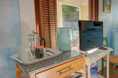 Secret Garden Inn & Cottages - image 45