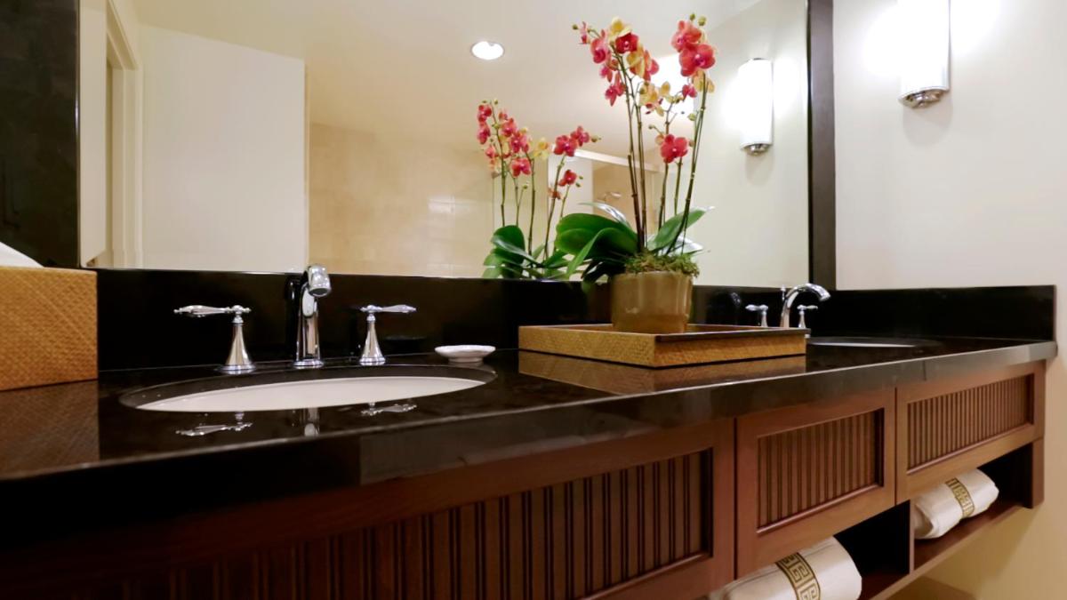 Santa Barbara Inn - image 7