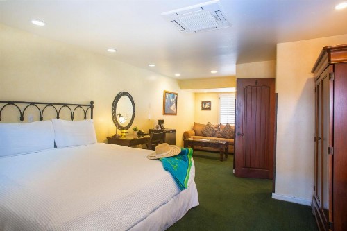 Castillo Inn at the Beach - image 21
