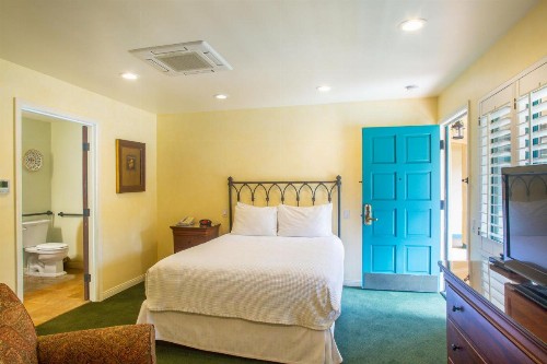 Castillo Inn at the Beach - image 23