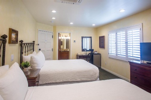 Castillo Inn at the Beach - image 33