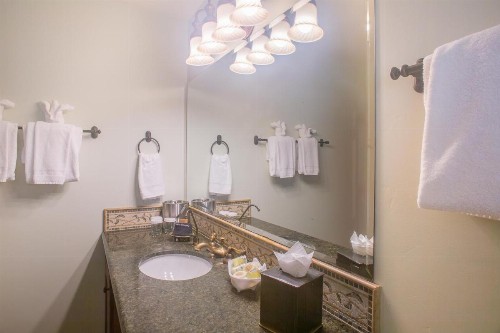 Castillo Inn at the Beach - image 34