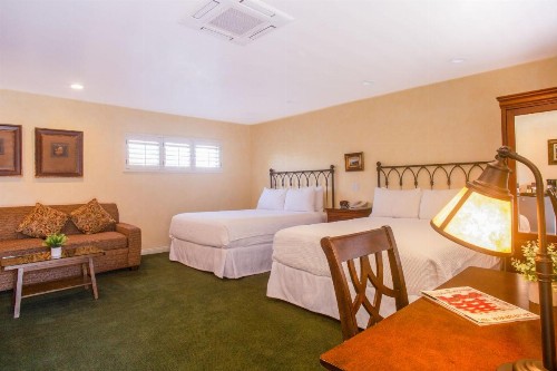 Castillo Inn at the Beach - image 36