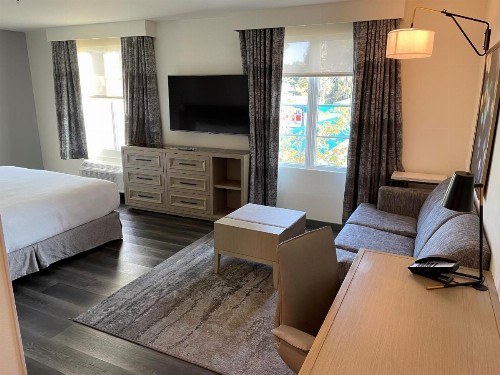 Hyatt Place Santa Barbara - image 12
