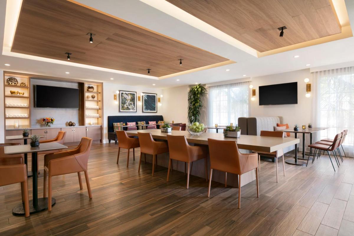 Hyatt Place Santa Barbara - image 5