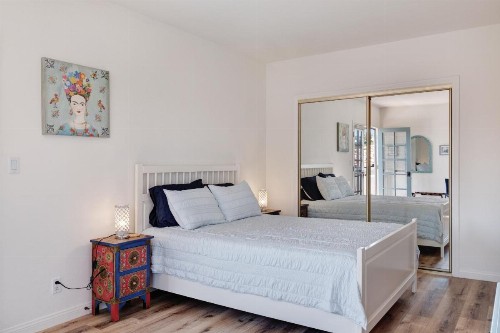 Sunny's Santa Barbara Beach House - image 3