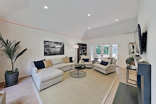 Walk to Beach! All-Suite Retreat with Private Spa home
