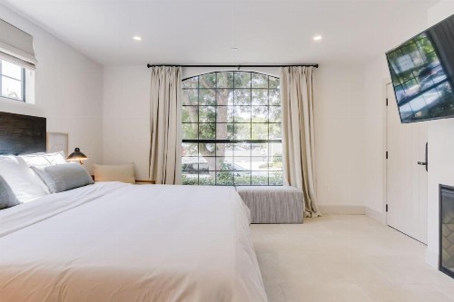 Casa Valerio Unit 6C-Boutique Suite in Downtown Santa Barbara - image 11