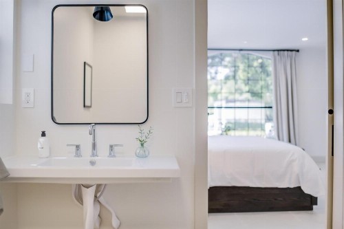 Casa Valerio Unit 6C-Boutique Suite in Downtown Santa Barbara - image 15