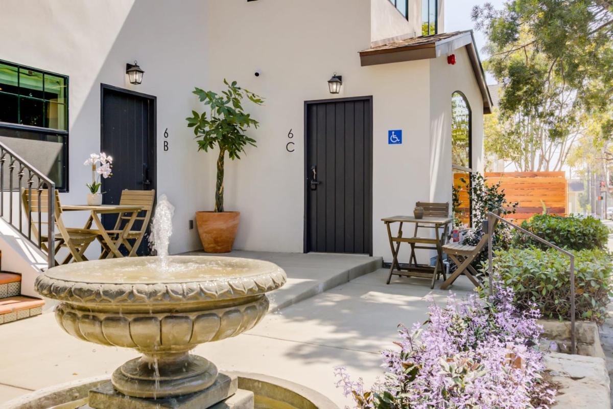 Casa Valerio Unit 6C-Boutique Suite in Downtown Santa Barbara - image 7
