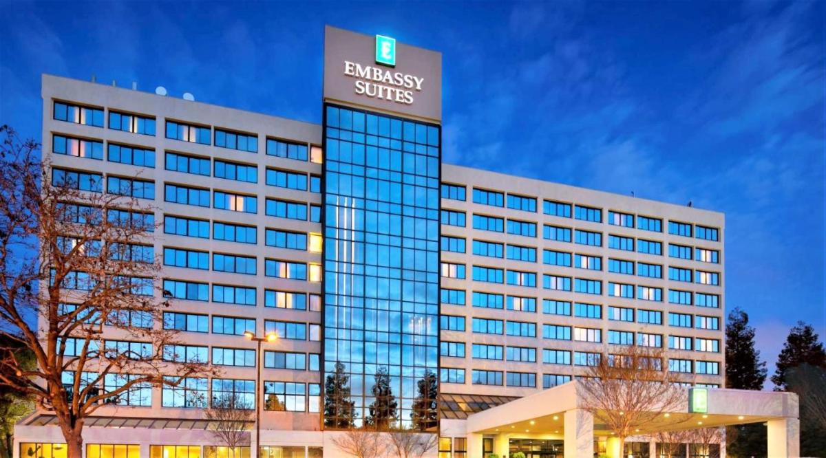 Embassy Suites Santa Clara - Silicon Valley - image 2