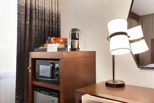 Embassy Suites Santa Clara - Silicon Valley - image 28