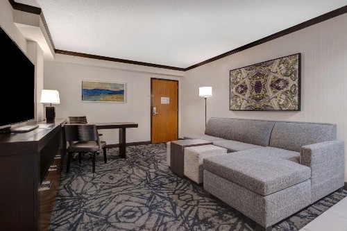 Embassy Suites Santa Clara - Silicon Valley - image 41