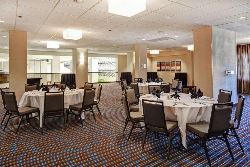 Embassy Suites Santa Clara - Silicon Valley - image 46