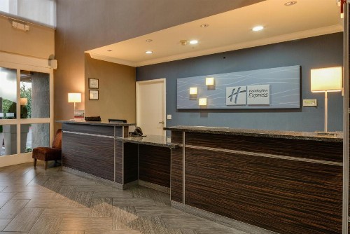 Holiday Inn Express & Suites Santa Clara an IHG Hotel - image 36