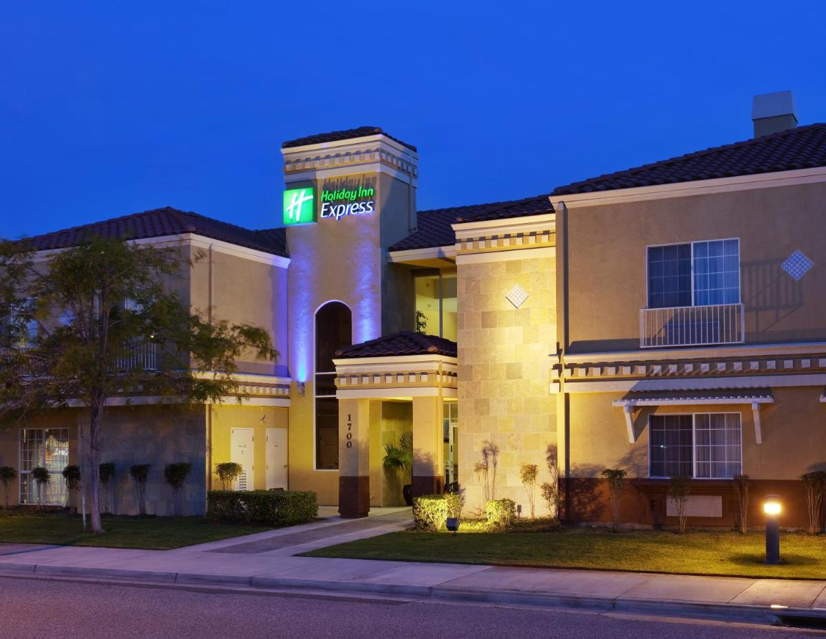 Holiday Inn Express & Suites Santa Clara an IHG Hotel - image 7