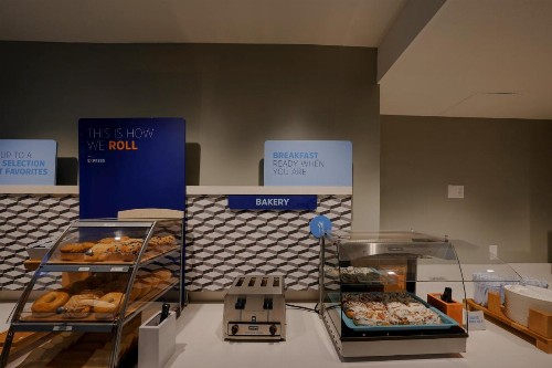Holiday Inn Express Hotel & Suites Santa Clara - Silicon Valley an IHG Hotel - image 32