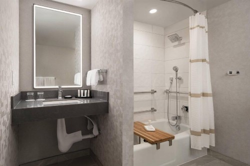 Santa Clara Marriott - image 11
