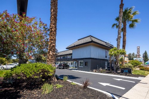 Hotel Stratford Santa Clara - image 11