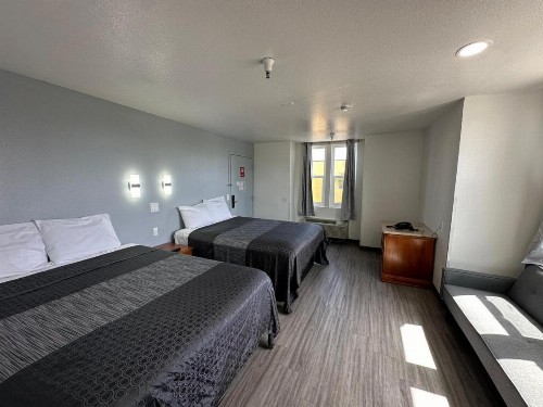 Motel Santa Cruz - image 2