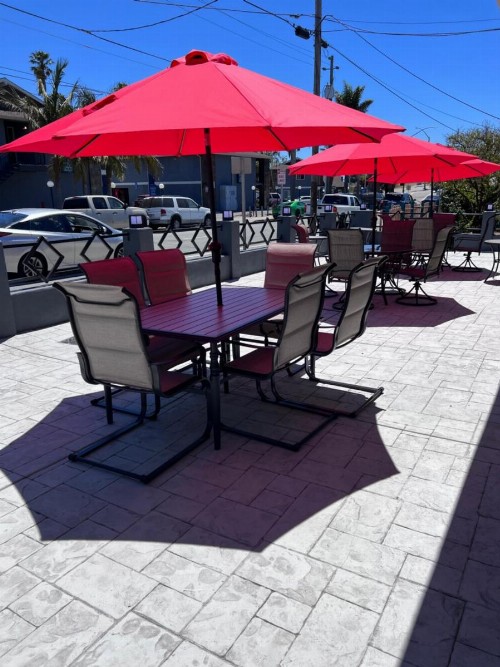 Surf City Inn & Suites - image 2