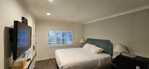 Bay Front Inn - Downtown Santa Cruz - image 16