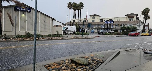 Bay Front Inn - Downtown Santa Cruz - image 17