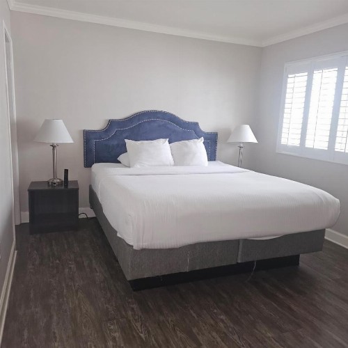 Bay Front Inn - Downtown Santa Cruz - image 20