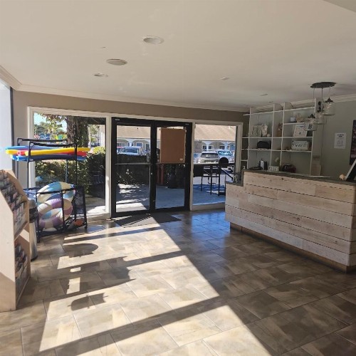 Bay Front Inn - Downtown Santa Cruz - image 28