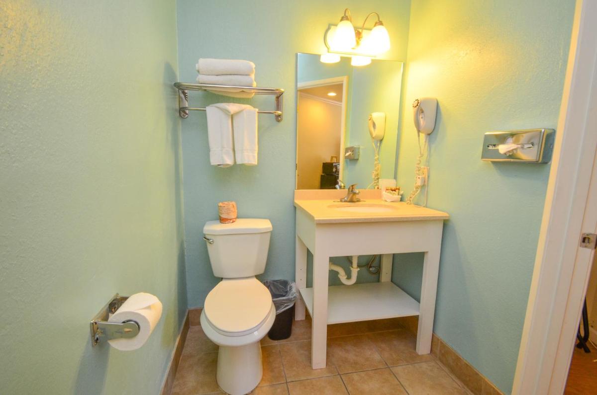 Bay Front Inn - Downtown Santa Cruz - image 5
