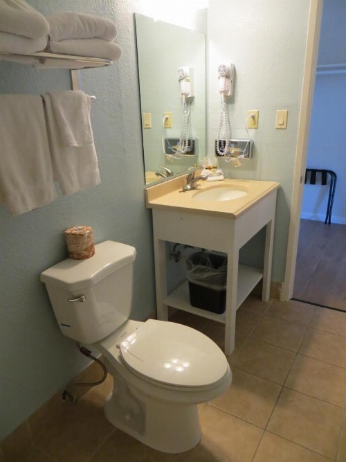 Bay Front Inn - Downtown Santa Cruz - image 7