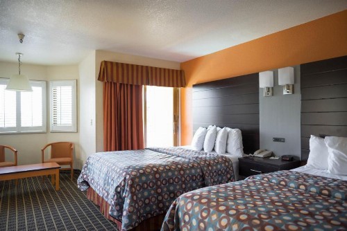 Hotel Solares - image 10