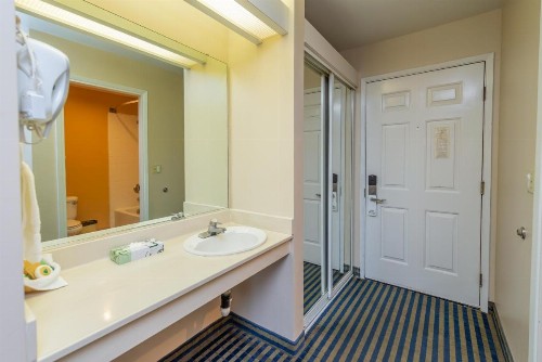Ocean Pacific Lodge - image 19