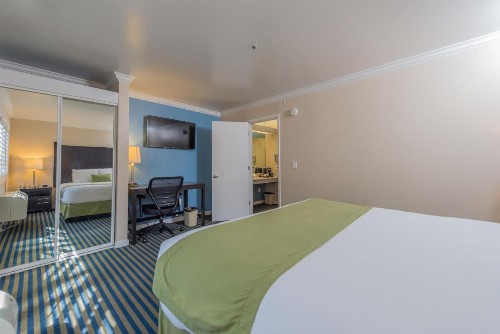 Ocean Pacific Lodge - image 32