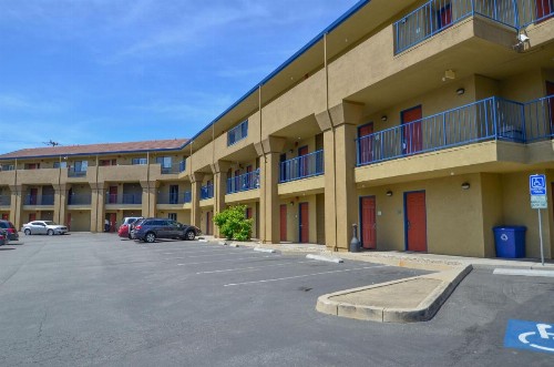 Ocean Pacific Lodge - image 6