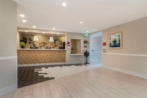 Best Western Plus All Suites Inn - image 11