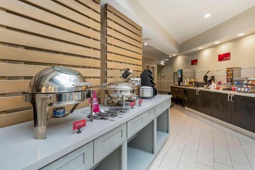 Best Western Plus All Suites Inn - image 13