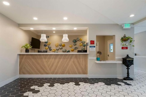 Best Western Plus All Suites Inn - image 2