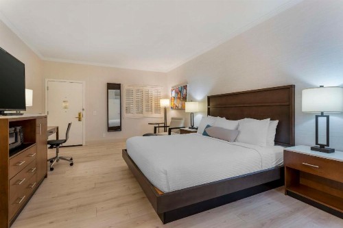 Best Western Plus All Suites Inn - image 26