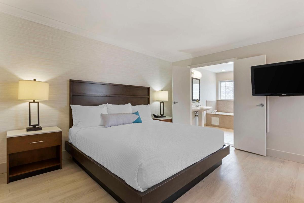 Best Western Plus All Suites Inn - image 3
