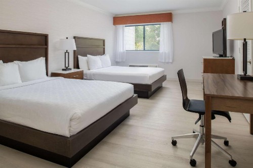 Best Western Plus All Suites Inn - image 35