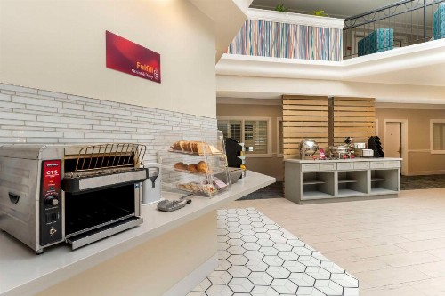 Best Western Plus All Suites Inn - image 7