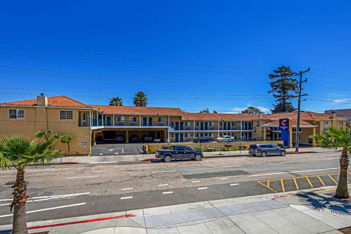 Comfort Inn Boardwalk - image 2