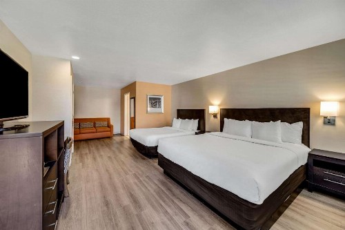 Comfort Inn Boardwalk - image 26