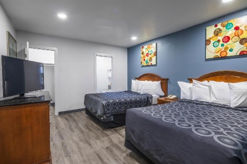 Hitching Post Studios Inn - image 30