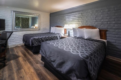 Hitching Post Studios Inn - image 37