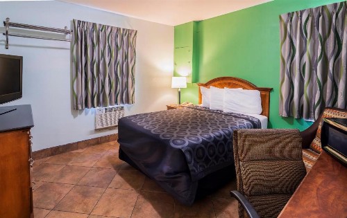Hitching Post Studios Inn - image 44