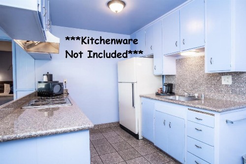 Aqua Breeze Inn - image 15