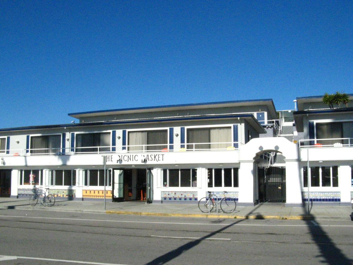Beach Street Inn and Suites - image 6
